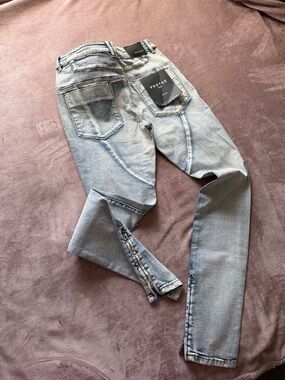 Prestige Light Stone Wash Jeans with Curved Seam Detail